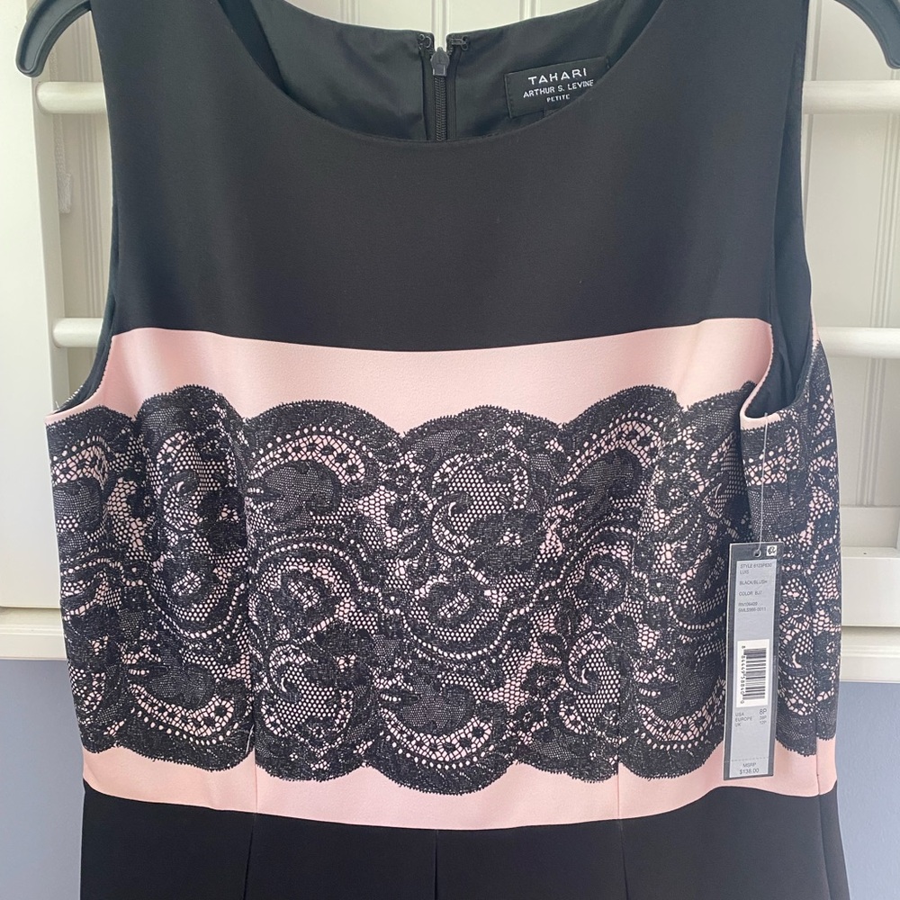 Tahari by Arthur S. Levine dress. Petite Size 8